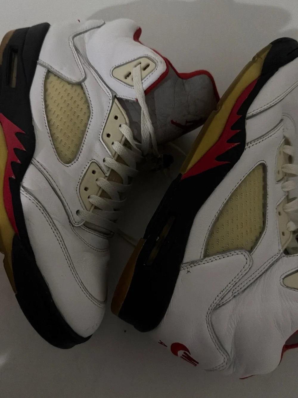 Retro 5 Jordan’s men sneakers sz